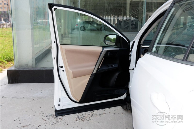 2013款 2.0L CVT两驱都市版