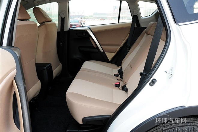 2013款 2.0L CVT两驱都市版