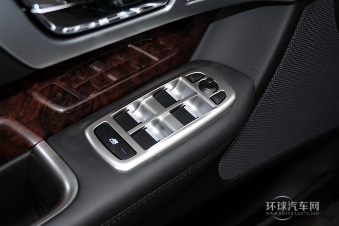 2014款 XF 2.0T 豪华版