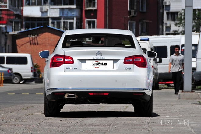2014款 1.6T 自动尊贵型