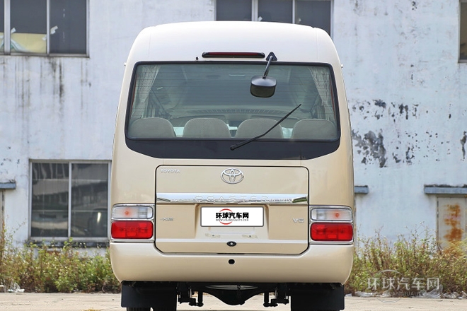 2013款 4.0L汽油豪华版 23座6GR