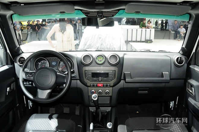 2014款 2.4L 手动穿越版