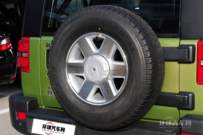 2014款 2.4L 手动穿越版