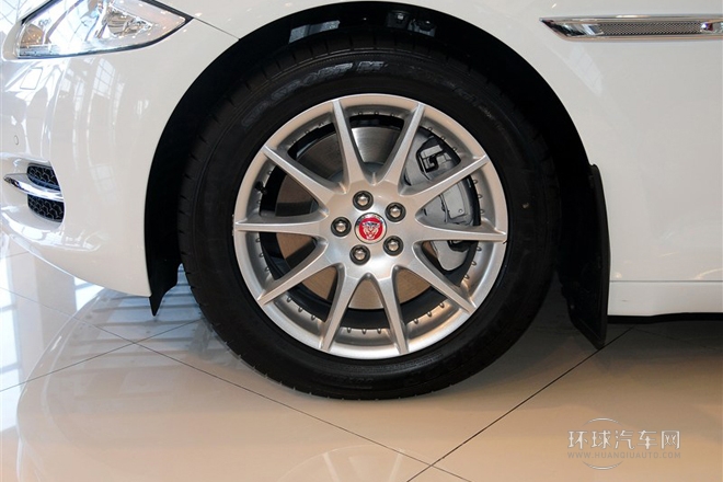 2014款 XJL 3.0 SC 两驱全景商务版