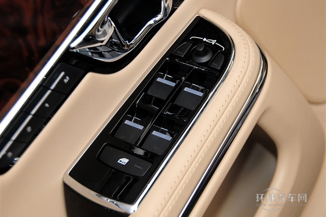 2014款 XJL 3.0 SC 四驱全景商务版
