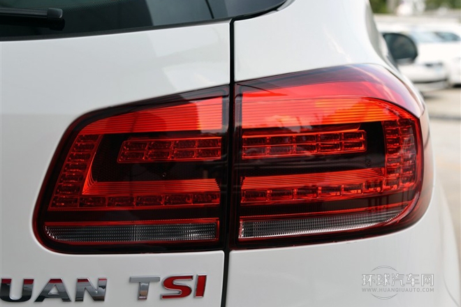 2015款 1.8TSI 自动两驱豪华型