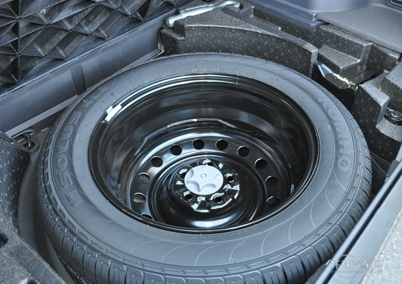 2014款 改款 2.5L 两驱都市版
