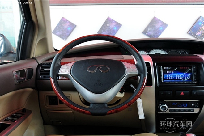 2012款 2.0L 自动豪华型