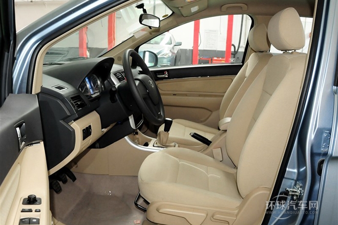 2013款 两厢 1.5L 手动乐天版