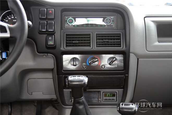 2009款 3.0T两驱 基本型皮卡