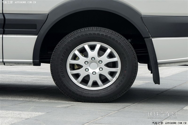 2014款 2.8T轻型客车豪华型SC28R
