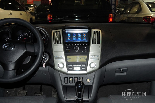 2011款 2.0L 超豪华型