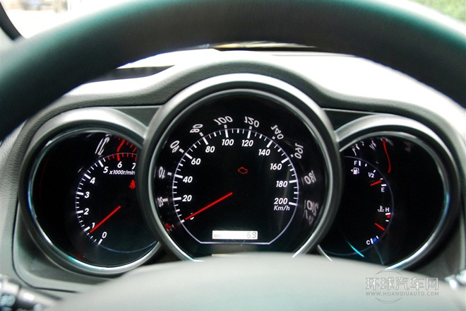 2011款 2.4L 超豪华型
