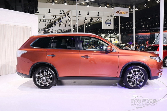 2014款 2.0L 两驱运动超值版 5座