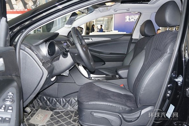 2014款 2.0L 自动领先型