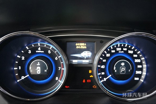 2014款 2.0L 自动领先型