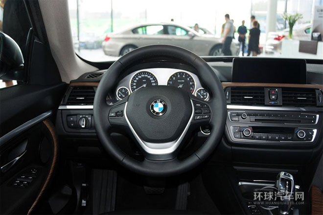 2013款 320i 风尚设计套装