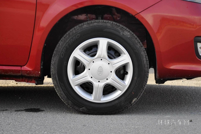 2013款 1.5L 手动标准型 国IV