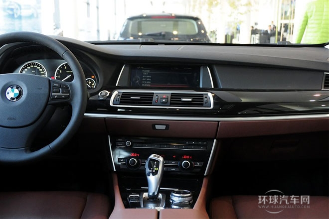 2014款 528i 领先型