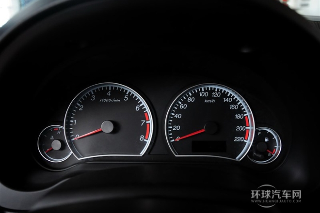 2013款 两厢 1.6L 手动风尚版