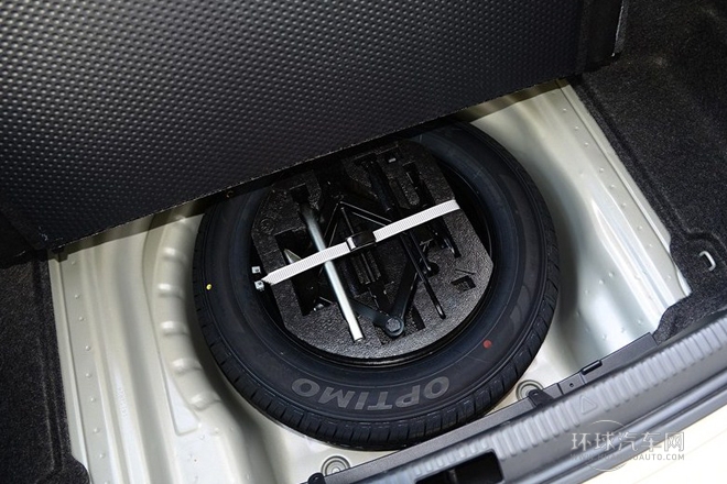 2015款 1.6L 自动逸俊版