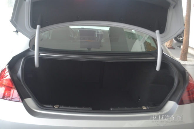 2013款 改款 640i xDrive双门轿跑车