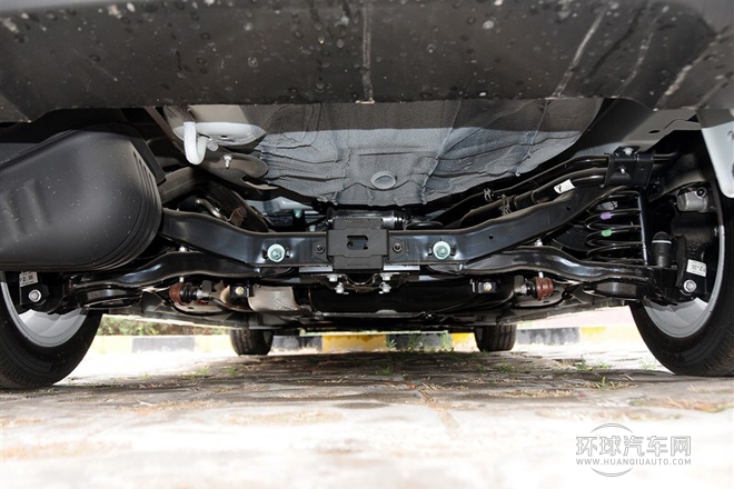 2013款 2.0L 自动豪华型