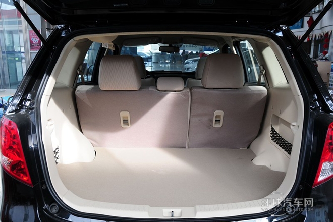 2013款 2.0L 自动都市精英型