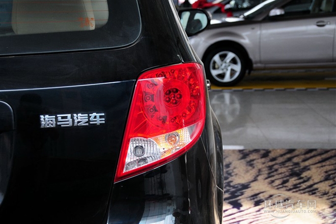 2013款 2.0L 自动都市精英型