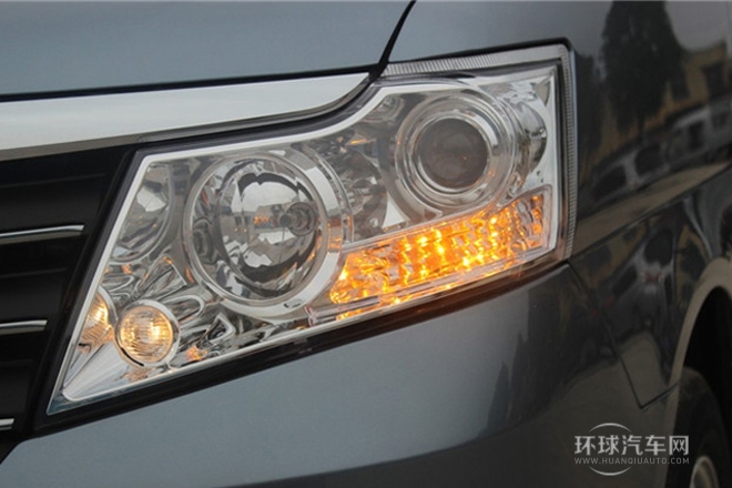 2011款 1.6L 手动豪华型7座