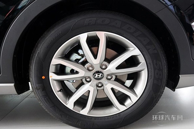 2013款 改款 3.0L 四驱豪华版 欧V