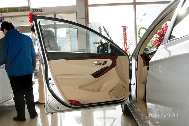 2014款 2.0L 手动舒适型