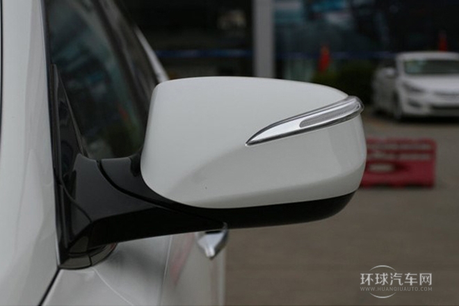 2013款 改款 3.0L 四驱尊享版 欧IV