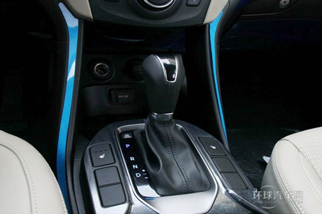 2013款 改款 3.0L 四驱豪华版 欧IV