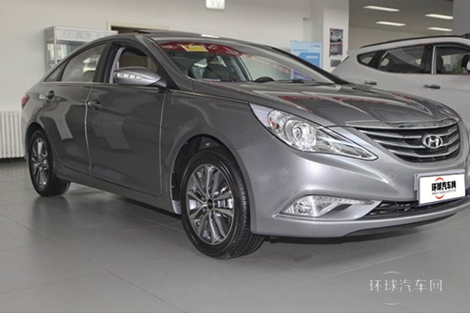 2013款 2.0L 自动领先版