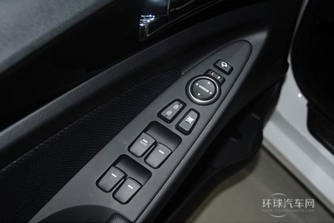 2013款 2.4L 自动领先版 国IV