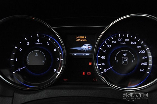 2013款 2.4L 自动豪华版 国V
