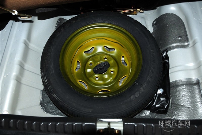 2012款 1.3L 标准型