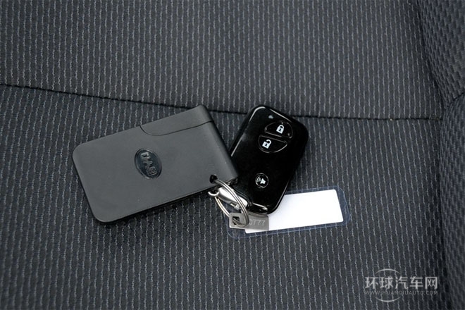 2013款 1.0L AMT 铉酷型
