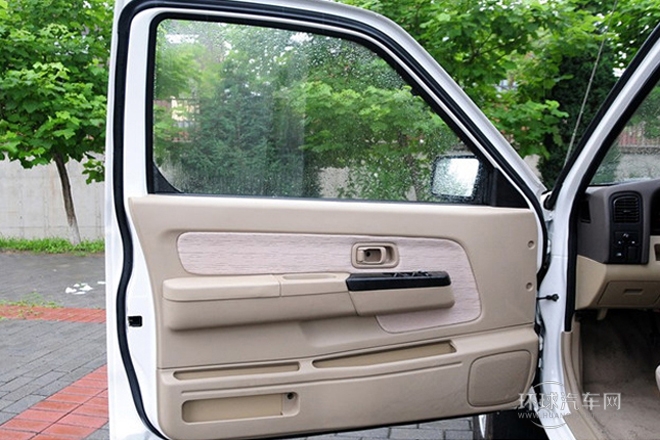 2013款 2.2T柴油两驱标准型ZD22TE