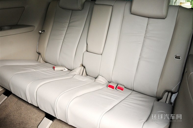 2013款 2.5L 尊贵版