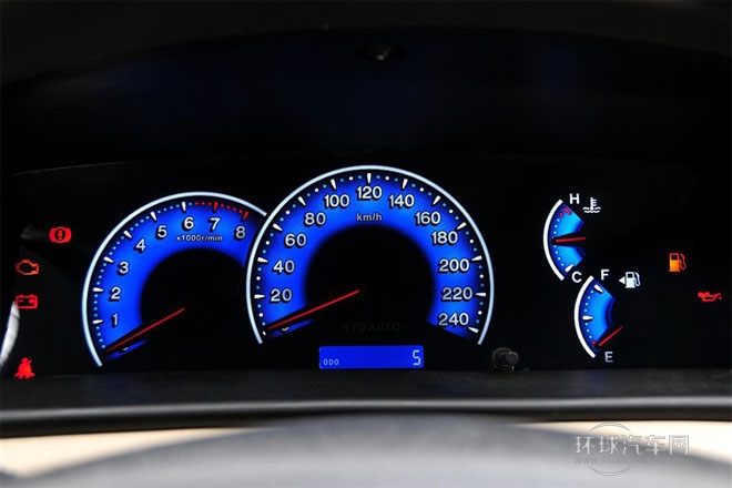 2012款 1.5L 标准型GL-i