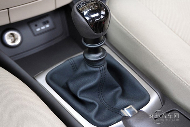 2011款 1.6L 手动豪华型