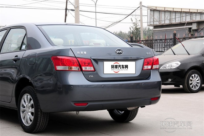 2012款 1.5L 手动豪华型