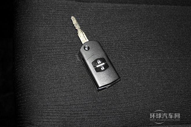2014款 2.5L 两驱时尚版
