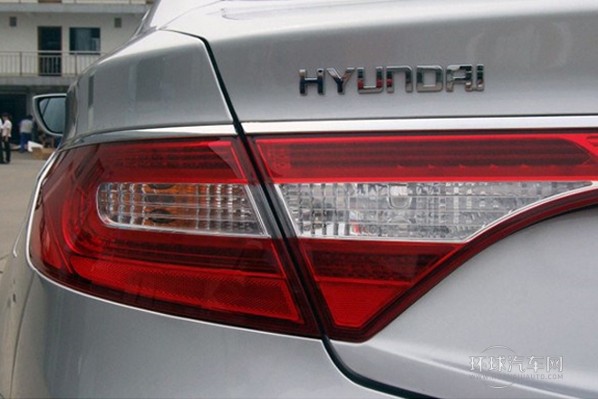 2011款 3.0L 旗舰型