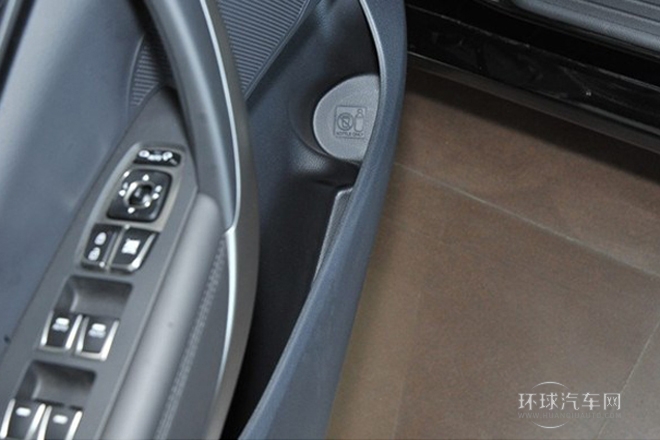 2011款 2.4L 豪华型