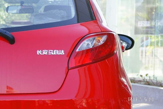 2012款 三厢炫动 1.3L 自动标准版
