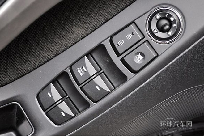 2012款 1.6L 自动时尚型