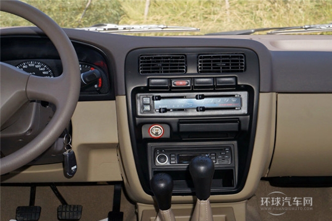 2013款 2.5T柴油四驱标准型ZD25TCR